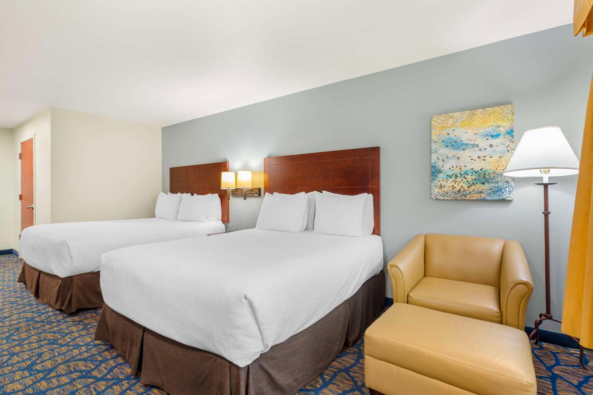 Best Western Plus Villa Del Lago Inn Patterson Exterior photo